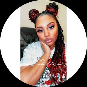 Meet your Posher, Alisha